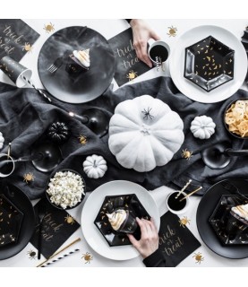 Trick or Treat Plates