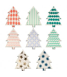 8 Gemusterte Teller in Form einer Weihnachtstanne