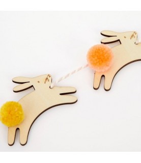 Guirlande de Lapins en bois avec pompons