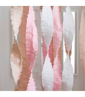 3 Blush Streamers