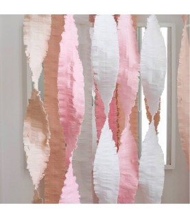 3 Blush Streamers