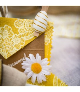 6 Gold & White Egg Clips