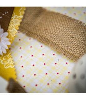 Small Flowers Table Runner