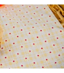 Small Flowers Table Runner