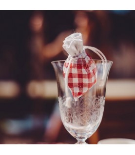 5 Linen Pouches - Red Gingham