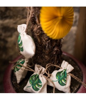 5 Linen Pouches - Tropical Leaf