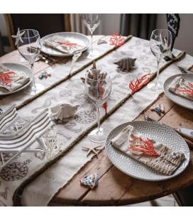 Treasures Linen Table Runner